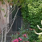 Relais Chiesa Madre - And Apartment