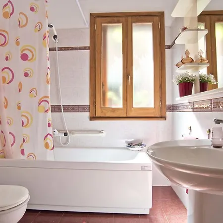 Relais Chiesa Madre - And Apartment
